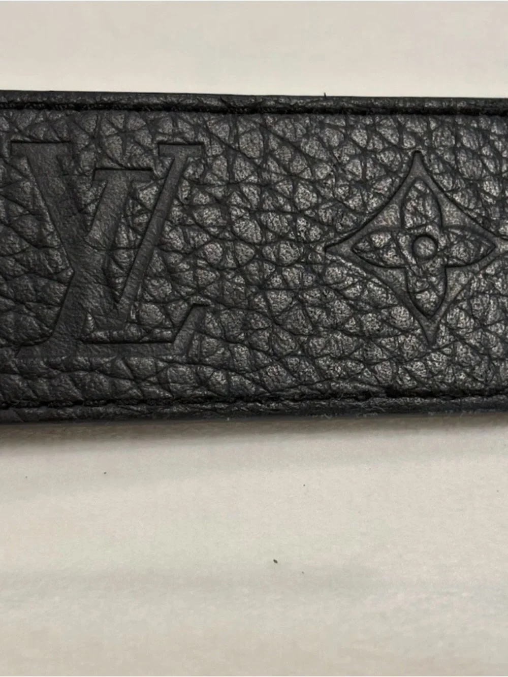 Louis Vuitton Black Textured Leather Belt with Matte LV Buckle - Picture 5 of 7